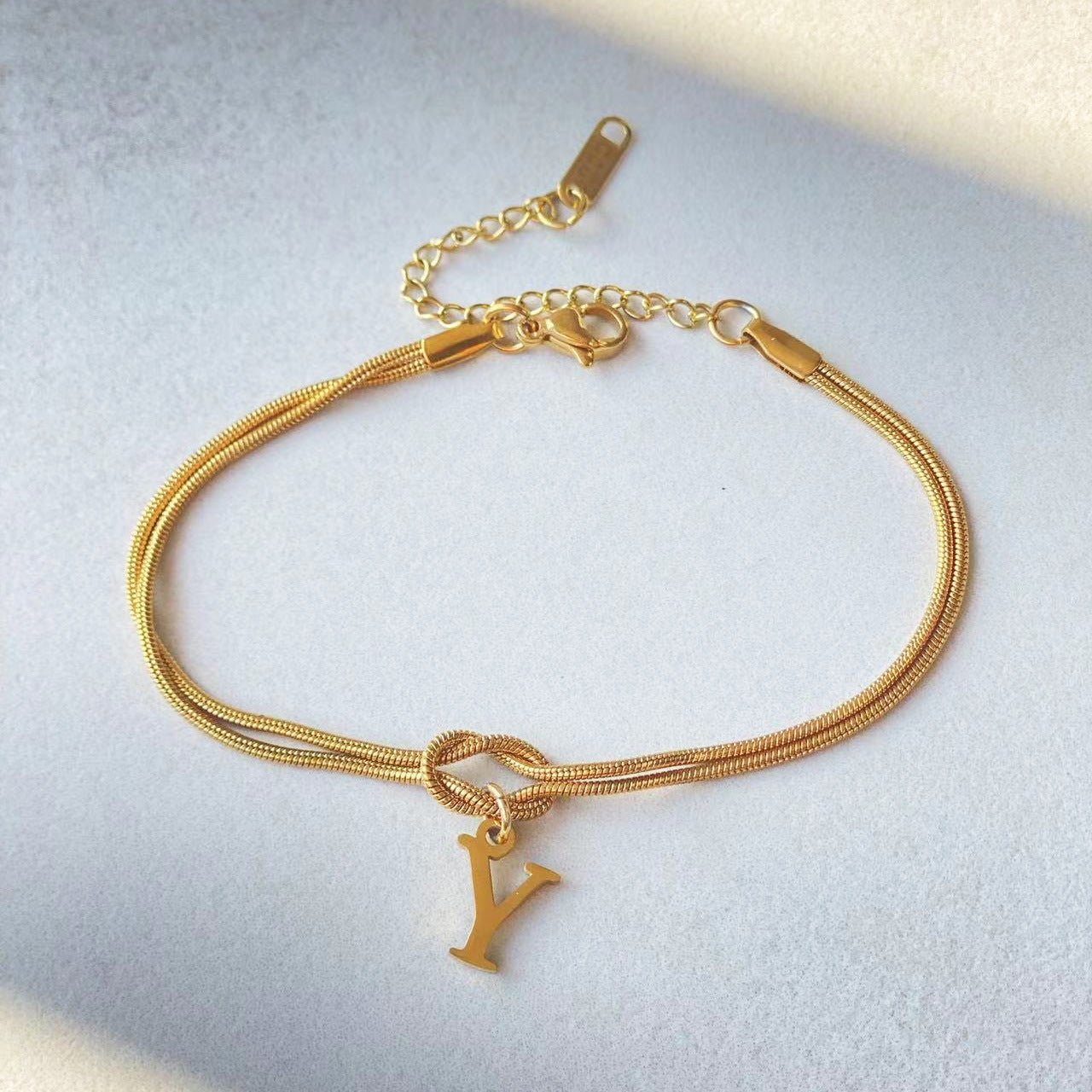 Bracciale con nodo d'amore e lettere - My kingdom