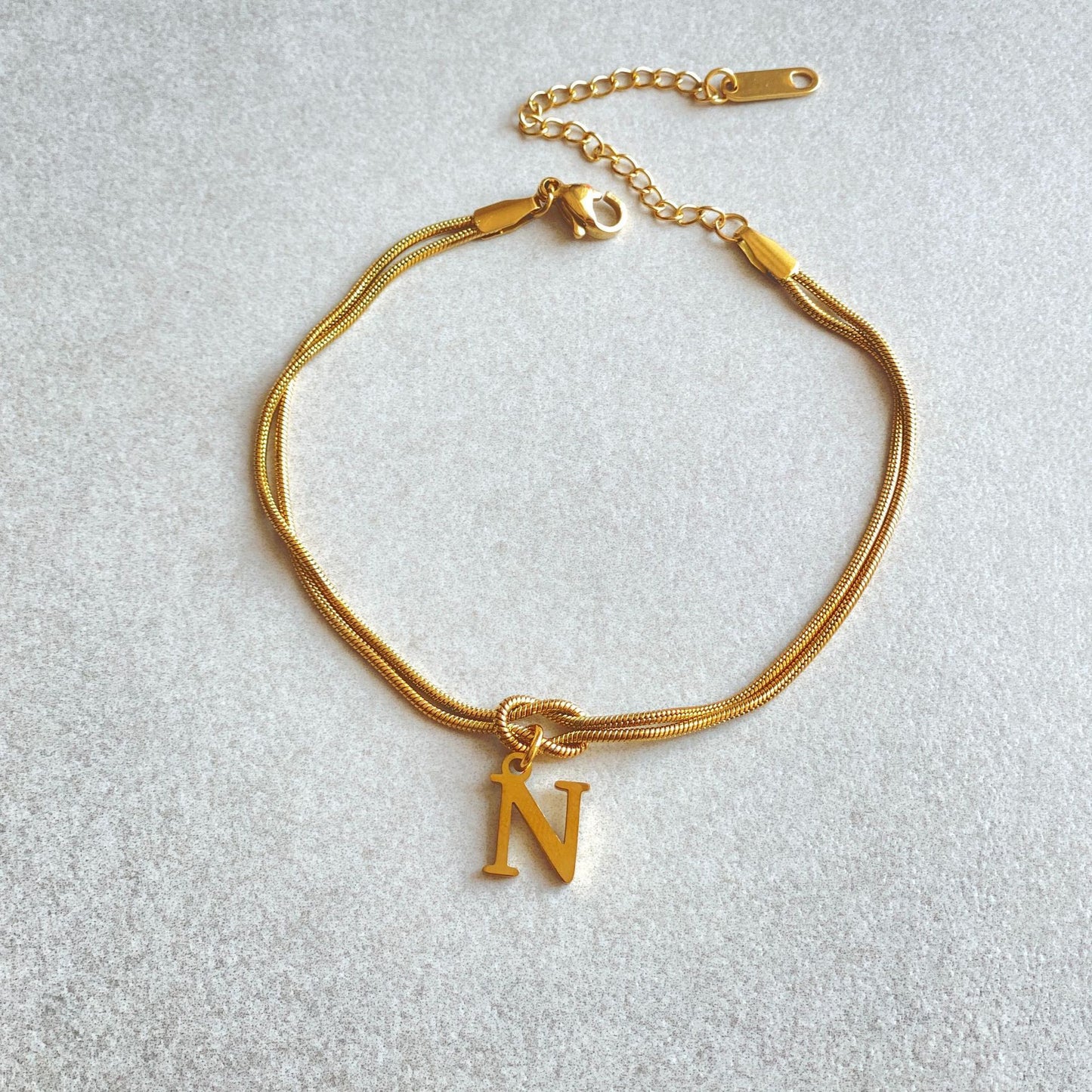 Bracciale con nodo d'amore e lettere - My kingdom