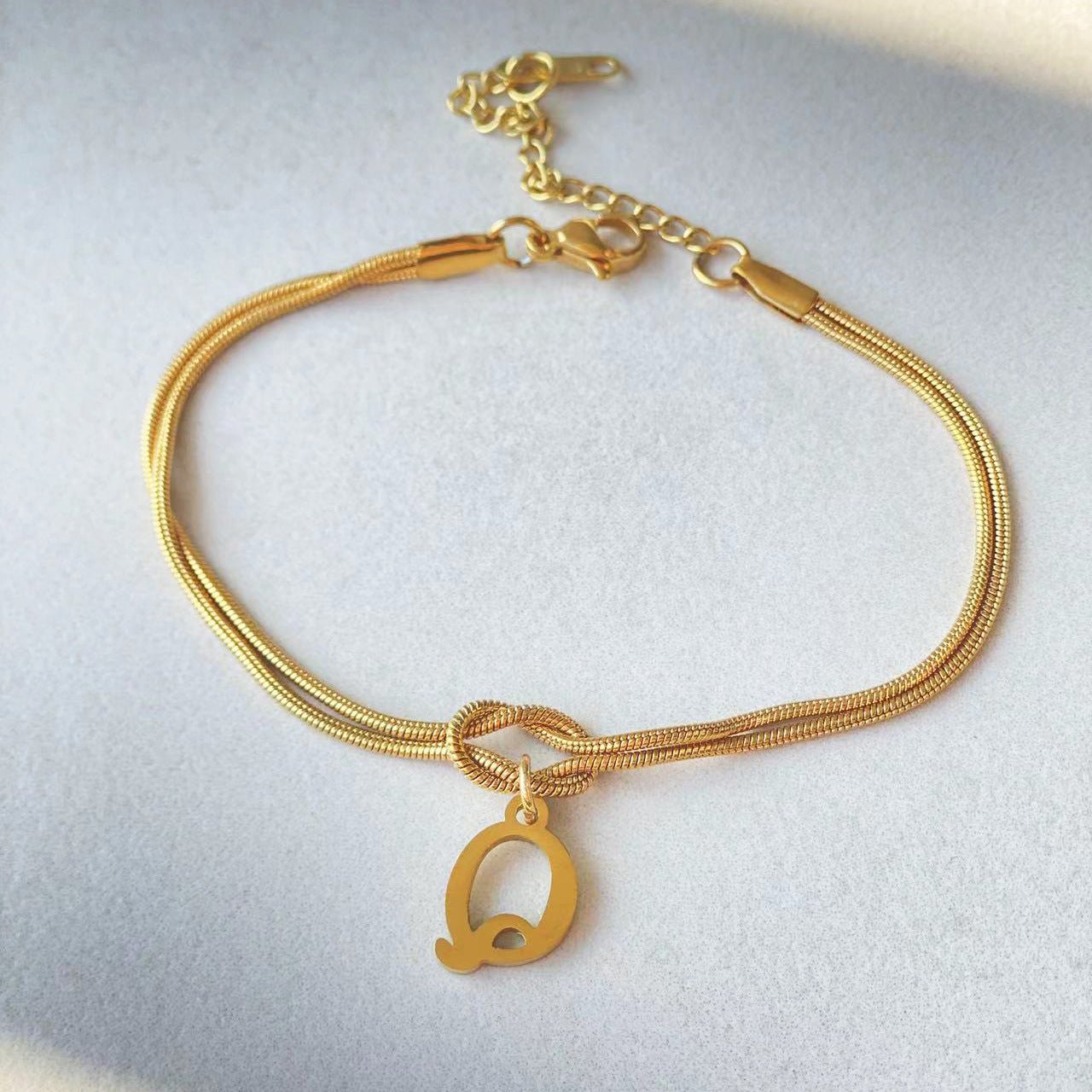 Bracciale con nodo d'amore e lettere - My kingdom