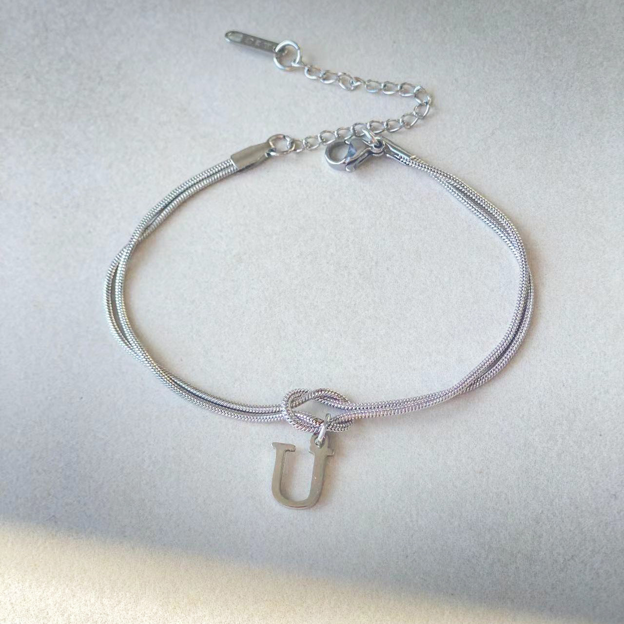 Bracciale con nodo d'amore e lettere - My kingdom