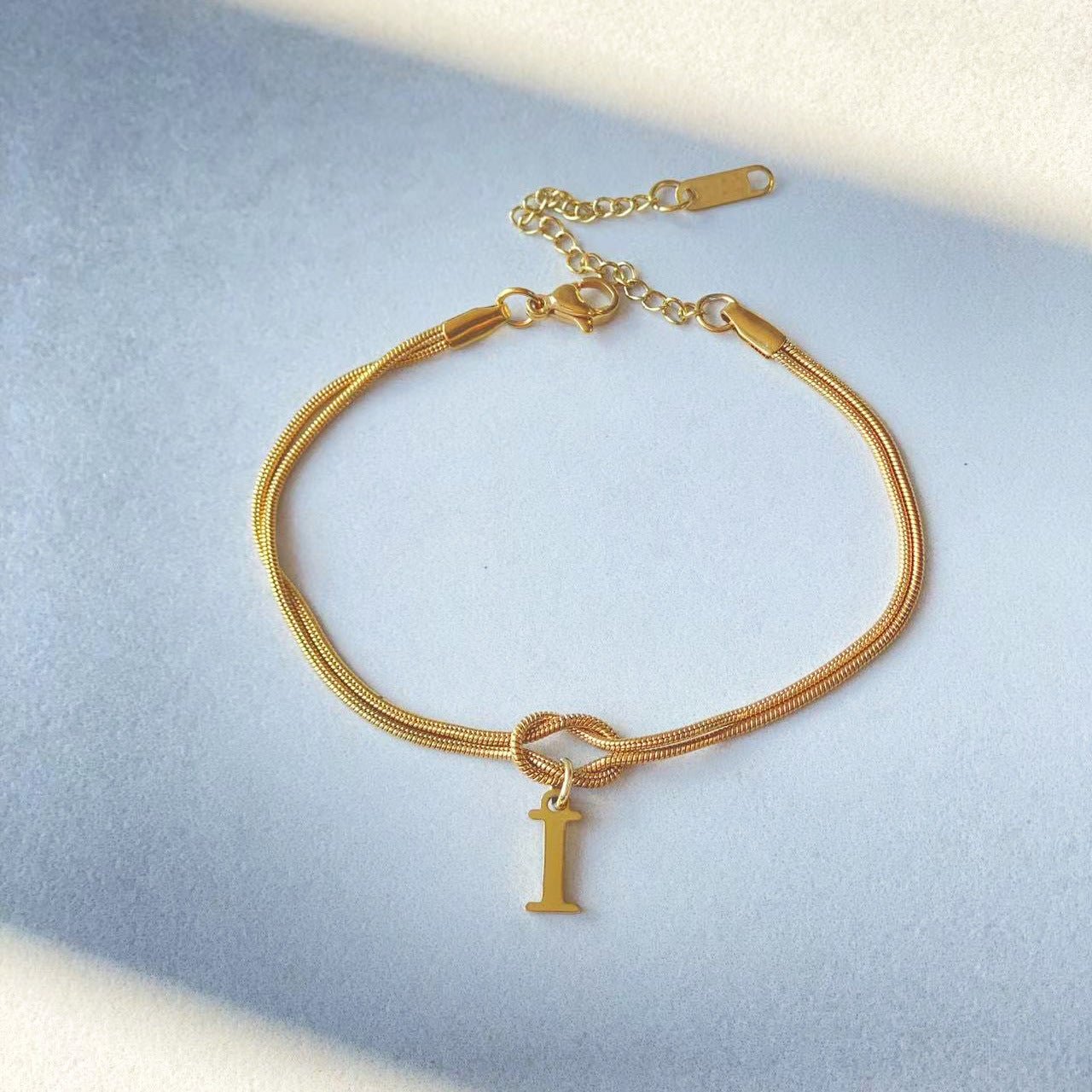 Bracciale con nodo d'amore e lettere - My kingdom