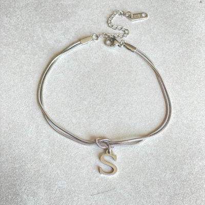 Bracciale con nodo d'amore e lettere - My kingdom