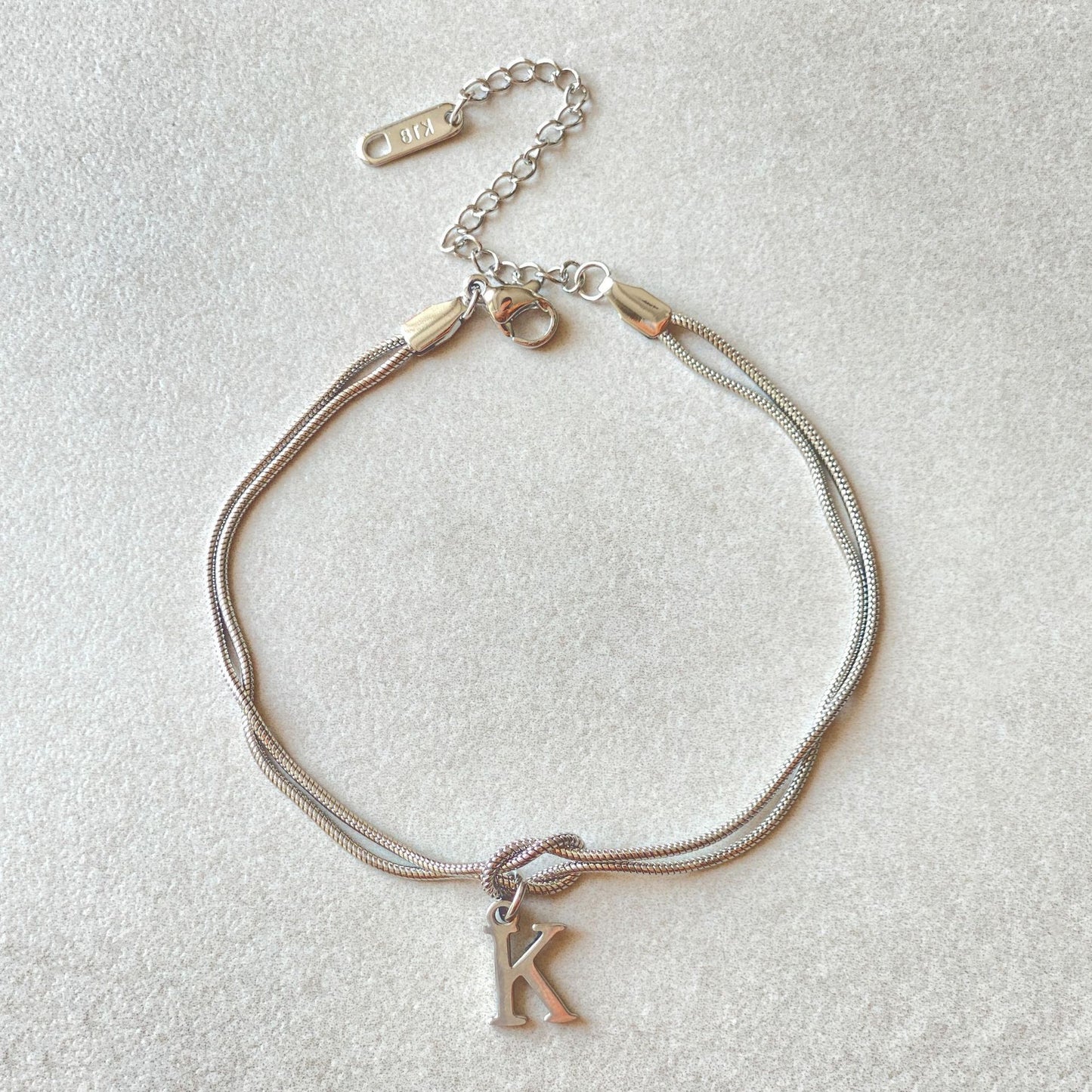 Bracciale con nodo d'amore e lettere - My kingdom