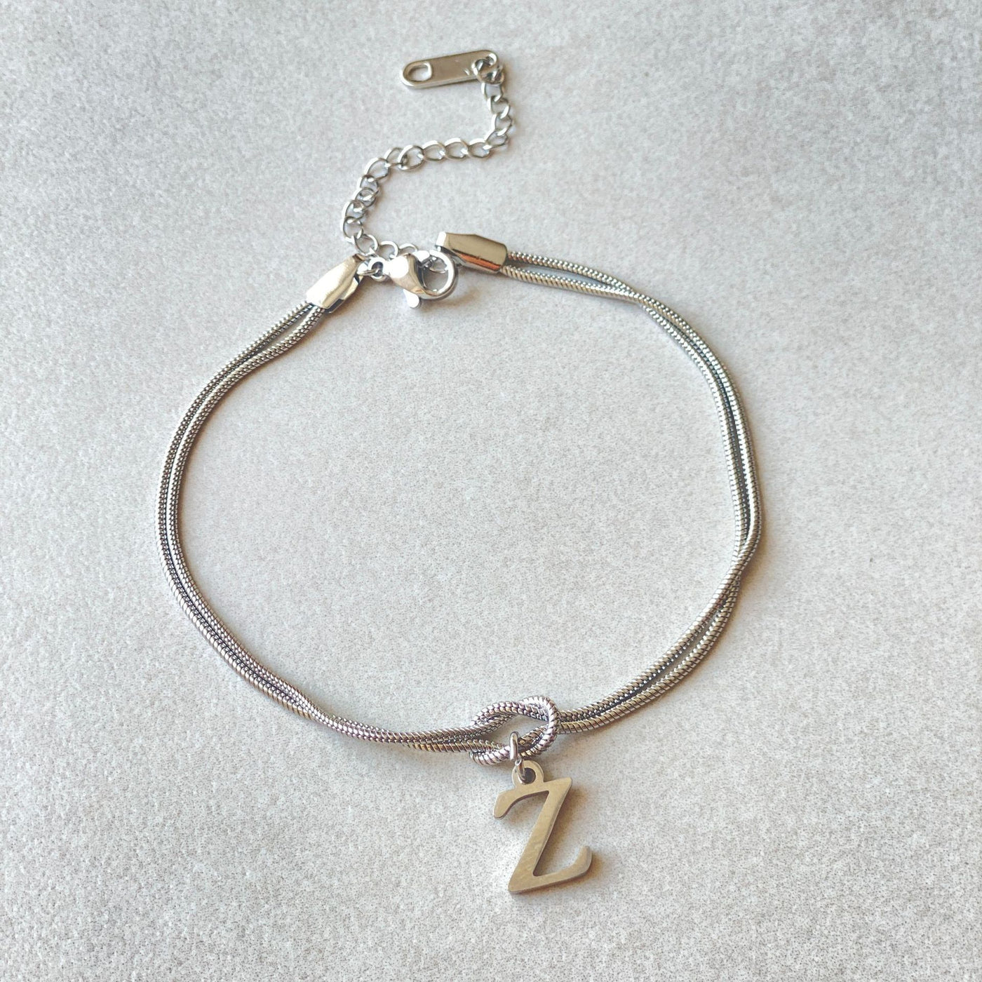 Bracciale con nodo d'amore e lettere - My kingdom