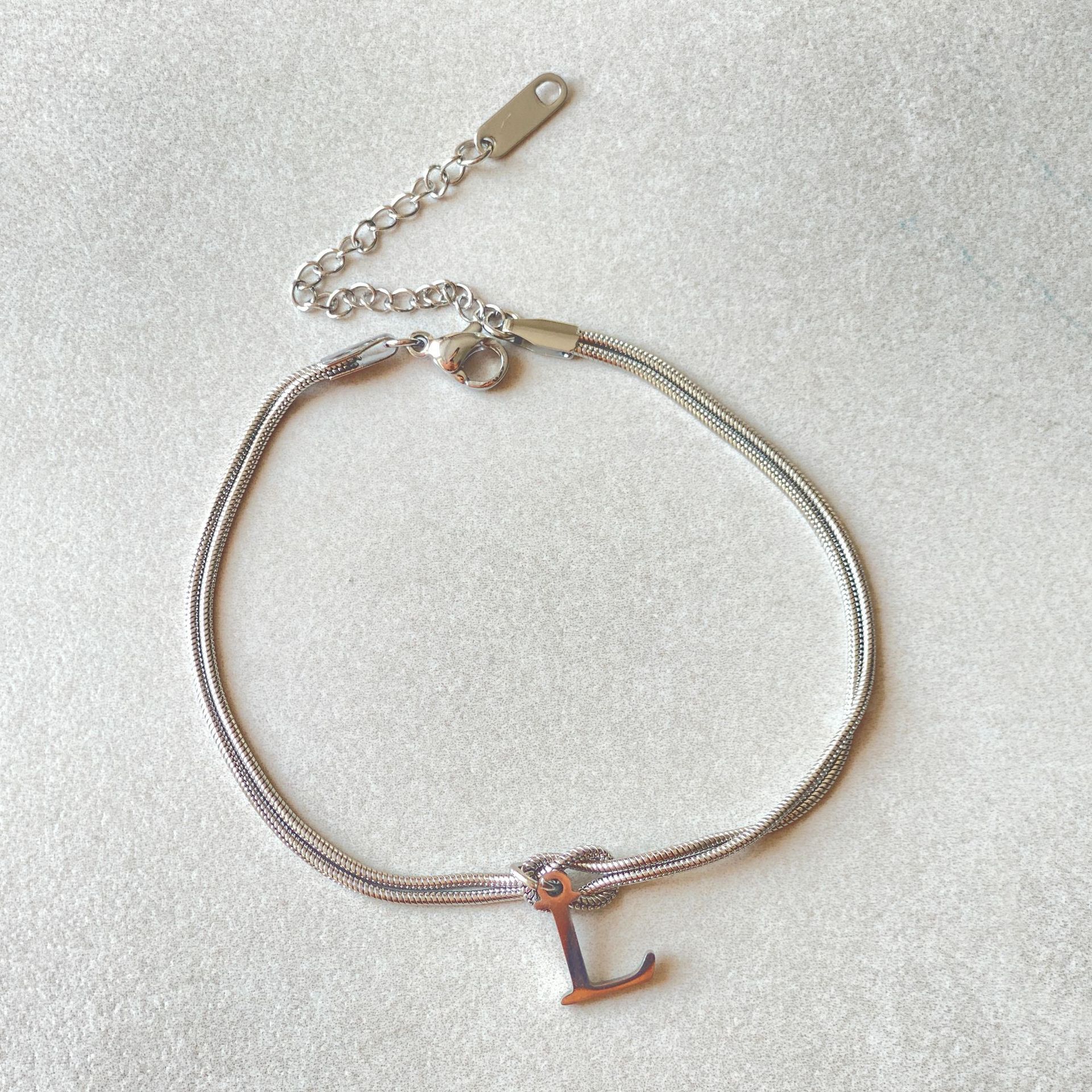 Bracciale con nodo d'amore e lettere - My kingdom