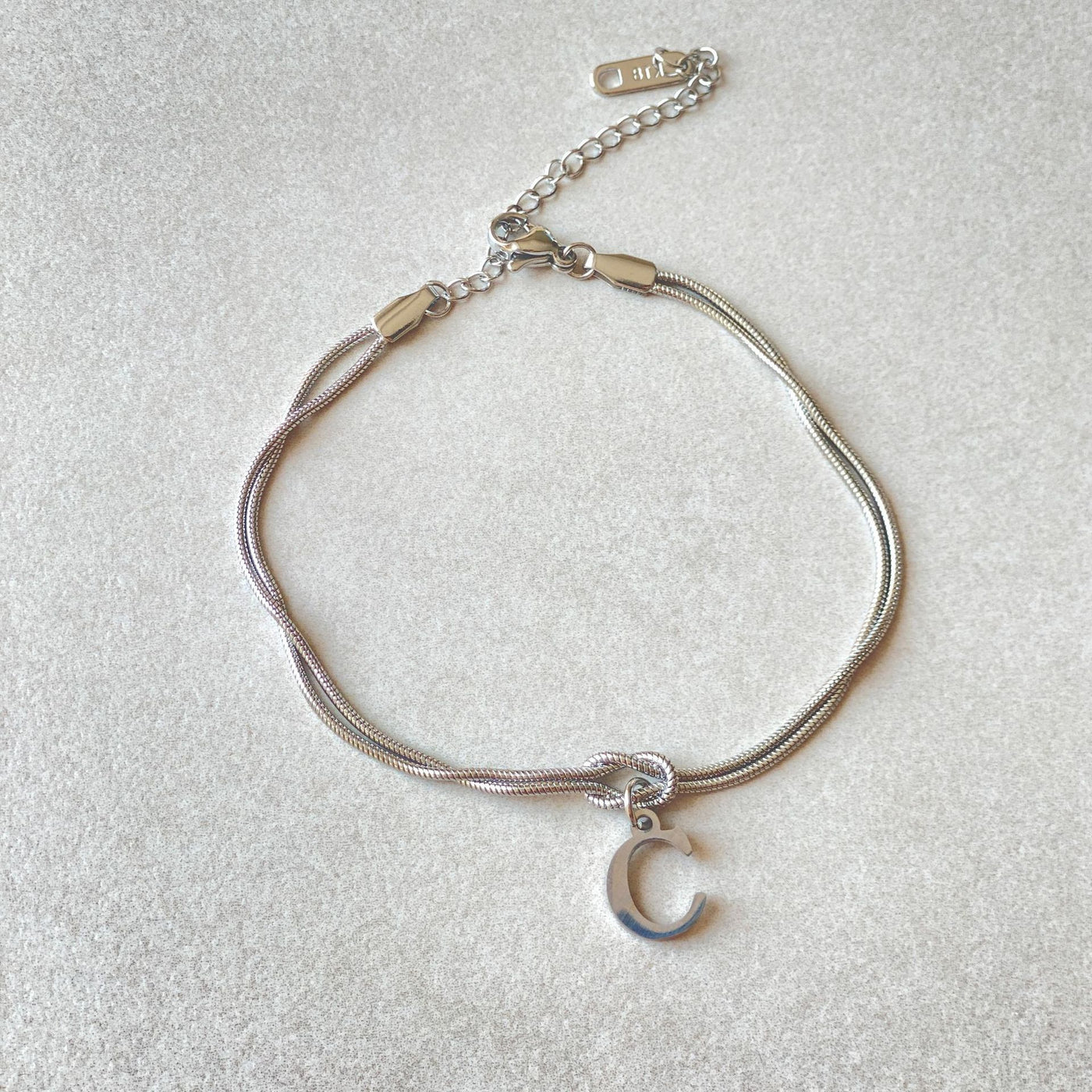 Bracciale con nodo d'amore e lettere - My kingdom